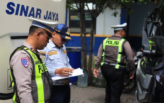 Satlantas Polres Gresik dan Dishub Gelar Ramcheck Ketat di Terminal Bunder