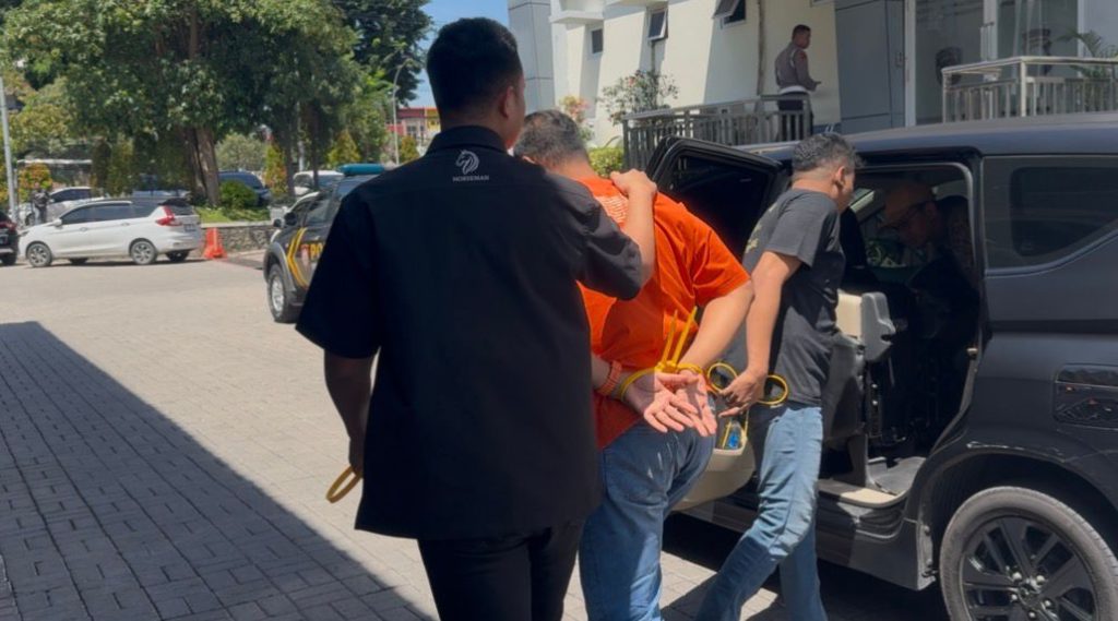 Gerak Cepat Amankan Empat Orang Terkait Aplikasi “Go Matel” yang Digunakan Debt Collector di Gresik