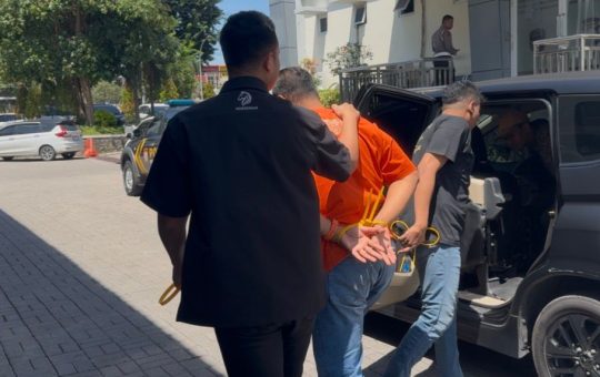 Gerak Cepat Amankan Empat Orang Terkait Aplikasi “Go Matel” yang Digunakan Debt Collector di Gresik