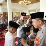 POLDA JABAR GELAR DOA BERSAMA DAN DZIKIR ISTIGHOSAH JELANG MAY DAY