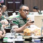 Dankodiklatad Terima Paparan Pedoman Latihan Operasi Gerilya, Perkuat Peran Seluruh Kecabangan Dankodiklatad Terima Paparan Pedoman Latihan Operasi Gerilya, Perkuat Peran Seluruh Kecabangan