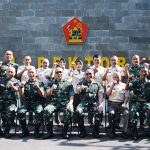 Tradisi Pelepasan Personel, Inspektur Kodiklatad Beri Apresiasi atas Pengabdian Terbaik Tradisi Pelepasan Personel, Inspektur Kodiklatad Beri Apresiasi atas Pengabdian Terbaik