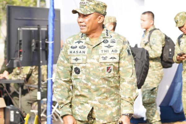 Dankodiklatad Hadiri Peninjauan Latihan Operasi Terintegrasi TNI, Menhan Tekankan Kesiapan Hadapi Berbagai Ancaman